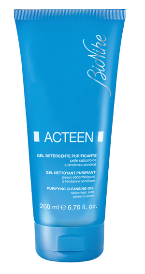 AKNET GEL DETERGENTE PURIFICANTE 200 ML - Farma Nice